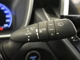 Toyota Corolla thumbnail 18