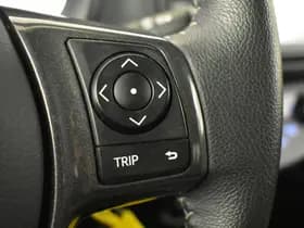 Toyota Yaris thumbnail 16