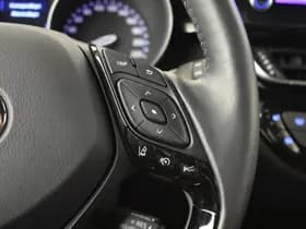 Toyota C-HR thumbnail 25