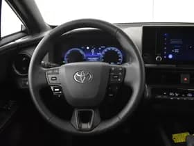Toyota C-HR thumbnail 12