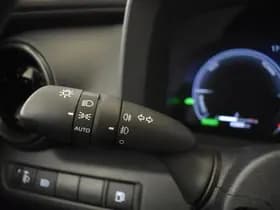 Toyota C-HR thumbnail 14