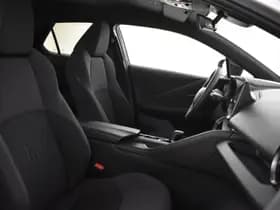 Toyota C-HR thumbnail 3