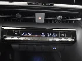 Toyota C-HR thumbnail 24