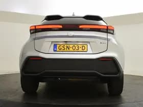 Toyota C-HR thumbnail 8