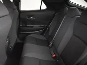 Toyota C-HR thumbnail 10