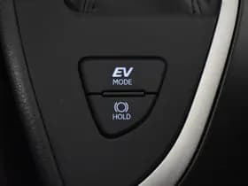 Lexus UX thumbnail 21
