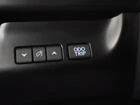 Lexus UX thumbnail 27