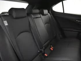 Lexus UX thumbnail 28