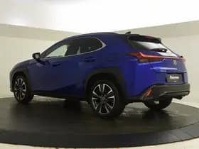 Lexus UX thumbnail 6