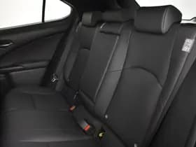 Lexus UX thumbnail 10