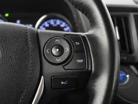 Toyota RAV4 thumbnail 20