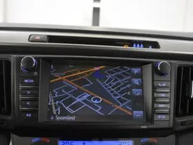 Toyota RAV4 thumbnail 9