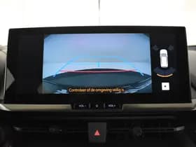 Toyota C-HR thumbnail 12