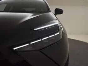 Toyota C-HR thumbnail 16