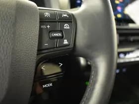 Toyota C-HR thumbnail 24