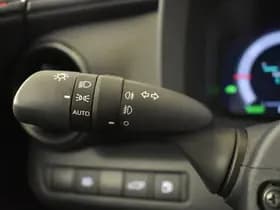 Toyota C-HR thumbnail 19