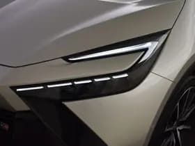 Toyota C-HR thumbnail 8
