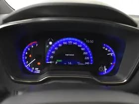 Toyota Corolla thumbnail 15