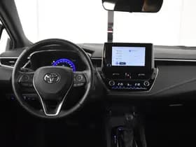 Toyota Corolla thumbnail 4