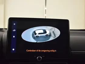 Toyota Yaris Cross thumbnail 13