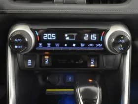 Toyota RAV4 thumbnail 20