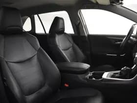 Toyota RAV4 thumbnail 3