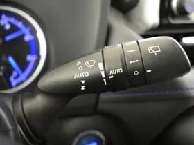 Toyota RAV4 thumbnail 18