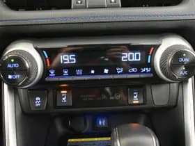 Toyota RAV4 thumbnail 23