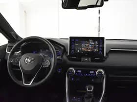 Toyota RAV4 thumbnail 4