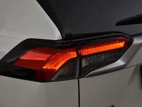 Toyota RAV4 thumbnail 10
