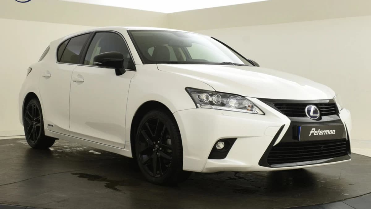 Lexus CT — foto 1
