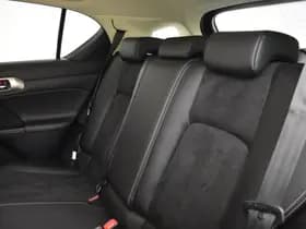 Lexus CT thumbnail 10