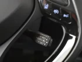 Toyota C-HR thumbnail 19