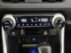 Toyota RAV4 thumbnail 21