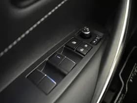 Toyota Corolla thumbnail 29