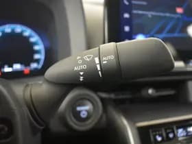 Toyota C-HR thumbnail 15