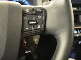 Toyota C-HR thumbnail 16