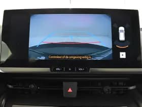 Toyota C-HR thumbnail 18
