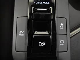 Toyota C-HR thumbnail 20