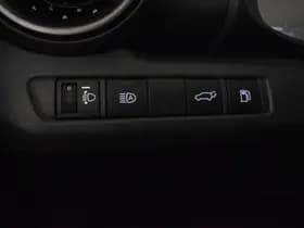 Toyota C-HR thumbnail 23