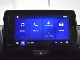 Toyota Yaris thumbnail 11