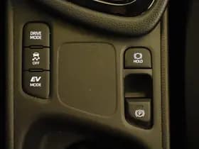 Toyota Yaris thumbnail 26