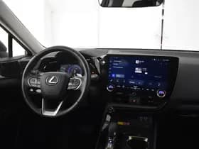 Lexus NX thumbnail 4