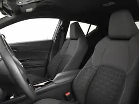 Toyota C-HR thumbnail 11