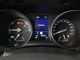Toyota C-HR thumbnail 16