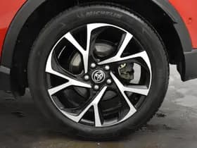 Toyota C-HR thumbnail 31
