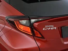 Toyota C-HR thumbnail 10