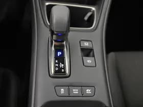 Lexus LBX thumbnail 25