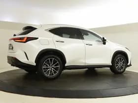 Lexus NX thumbnail 2