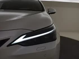 Lexus NX thumbnail 30